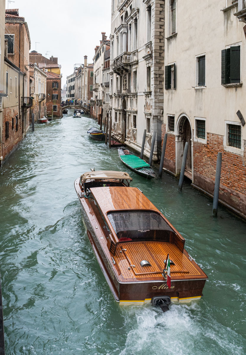 05_Boat Venice